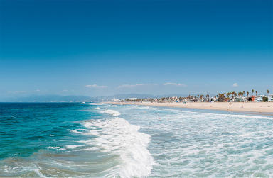 Pacific ocean coastline in Los Angeles